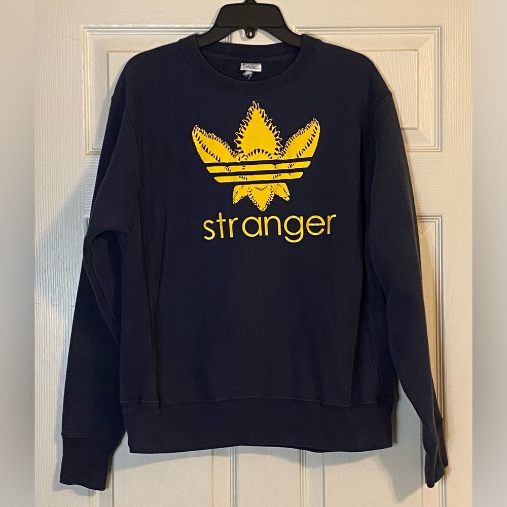 Champion Vintage Reverse Weave Men’s Sweat Shirt With Stranger Things Logo.
